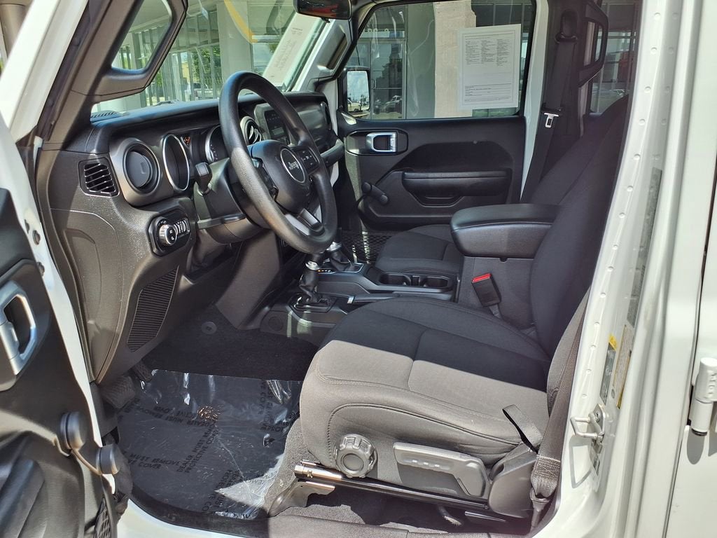 2022 Jeep Gladiator Willys Sport