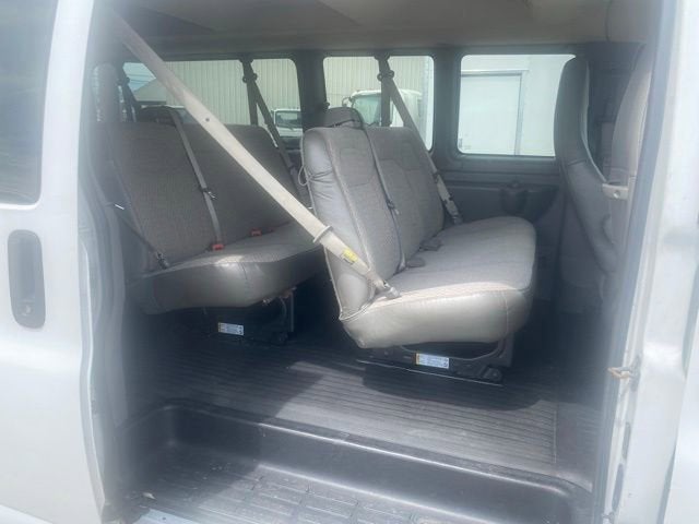 2016 Chevrolet Express Passenger 3500 LT