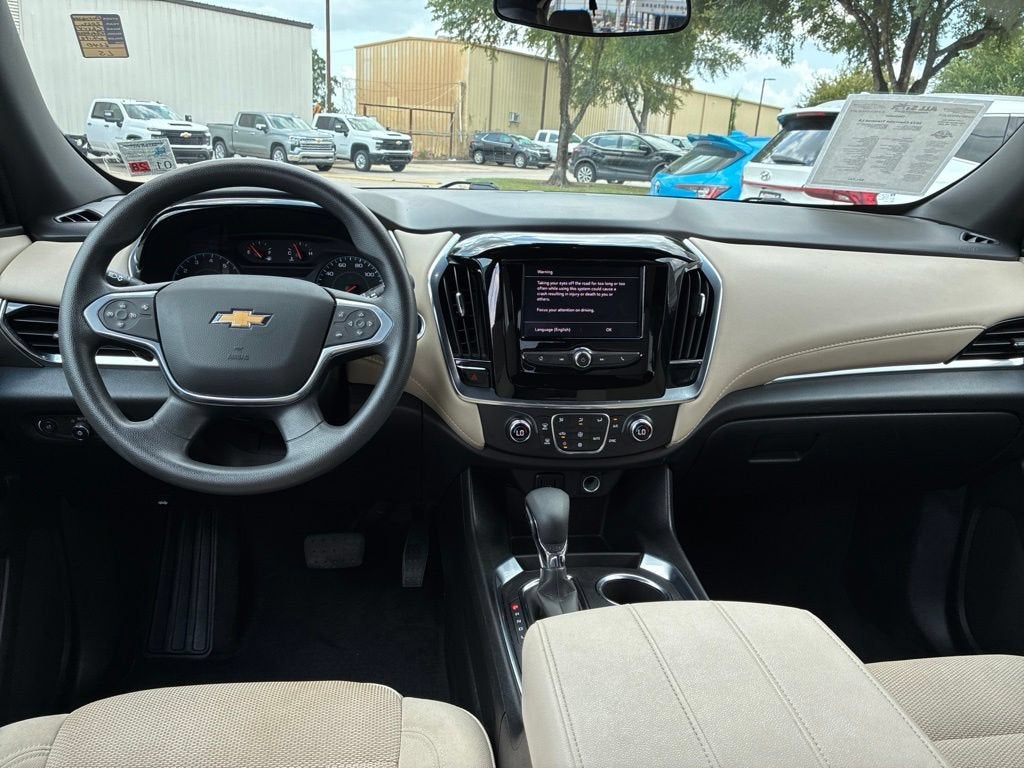 2022 Chevrolet Traverse LS