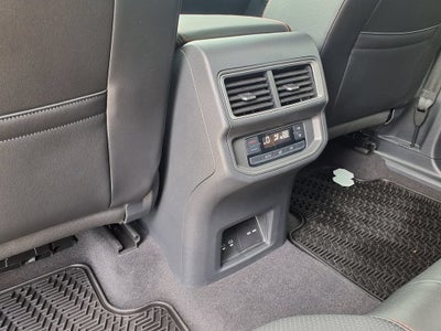 2024 Volkswagen Atlas 2.0T Peak Edition SE w/Technology