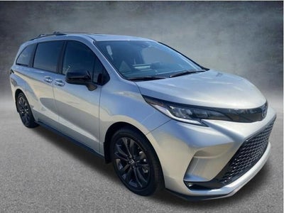 2025 Toyota Sienna XSE