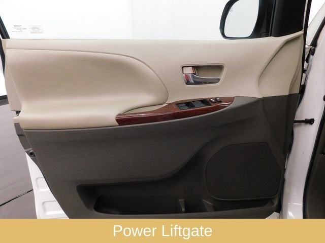 2014 Toyota Sienna XLE