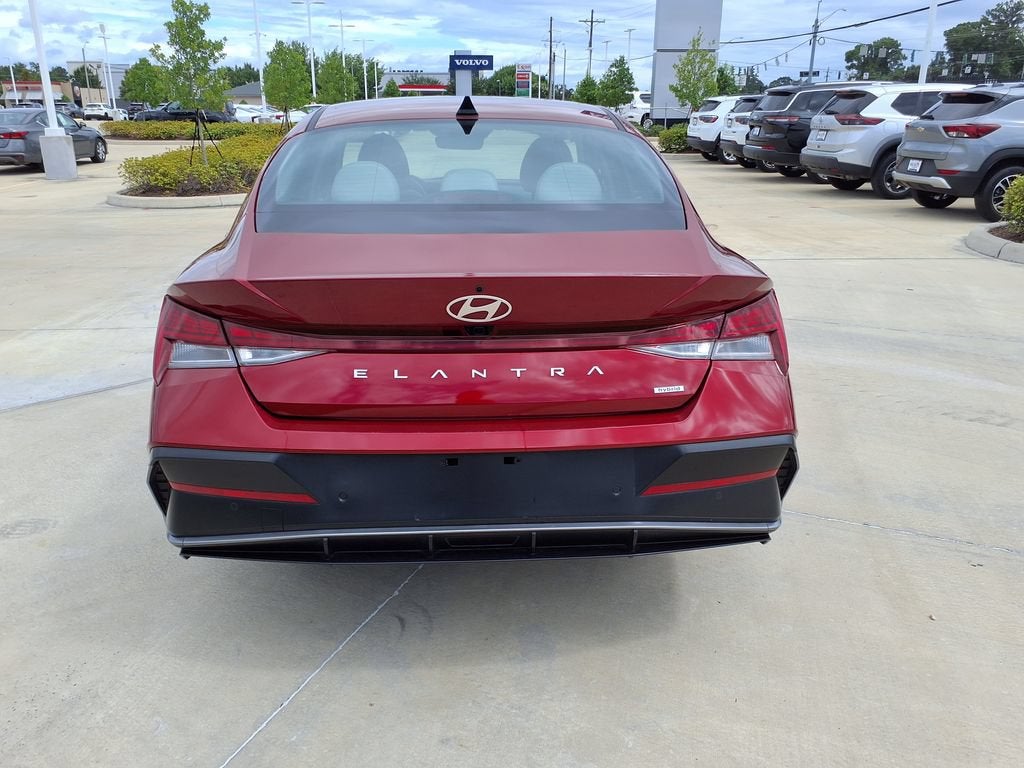 2024 Hyundai Elantra Hybrid Limited