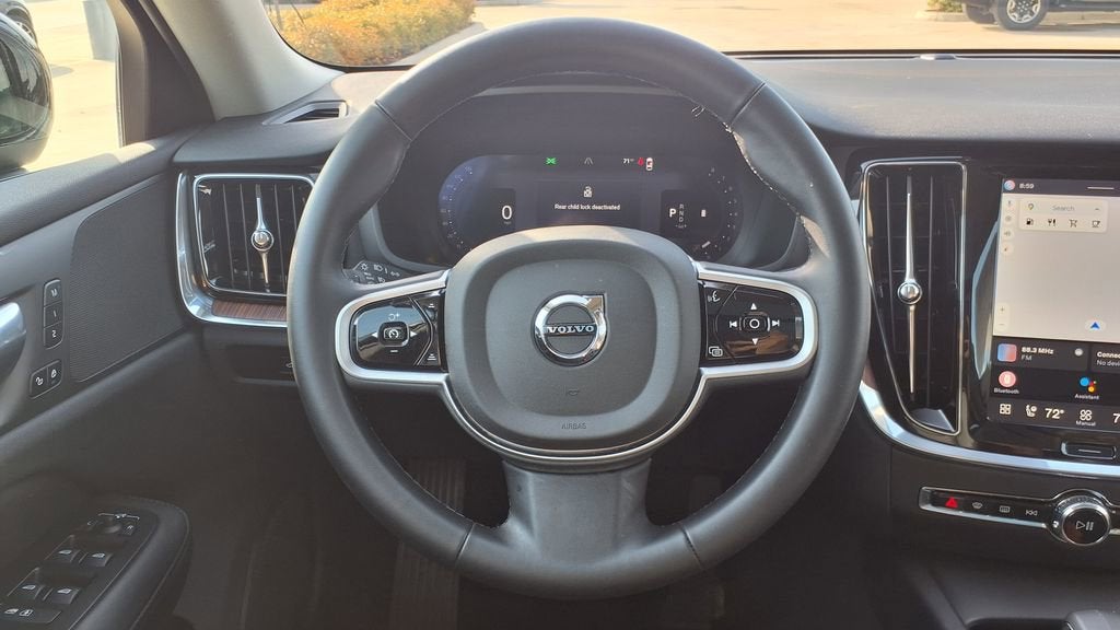 2025 Volvo V60 Cross Country Plus