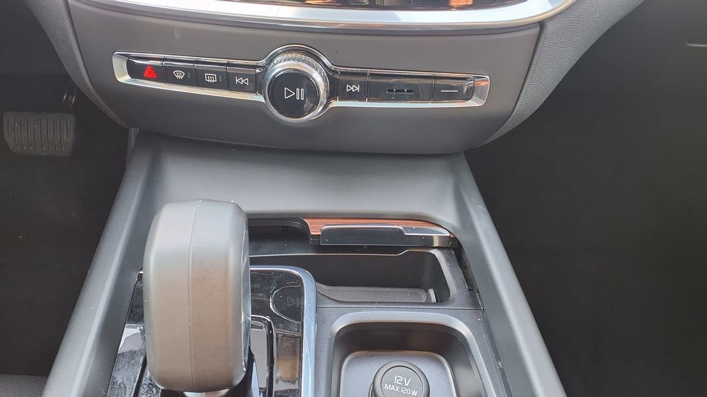 2025 Volvo V60 Cross Country Plus