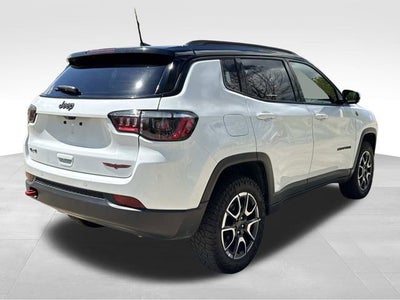 2025 Jeep Compass Trailhawk