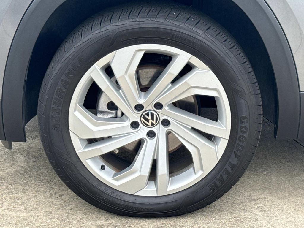 2022 Volkswagen Atlas 3.6L V6 SE w/Technology