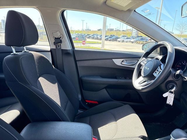 2023 Kia Forte LX