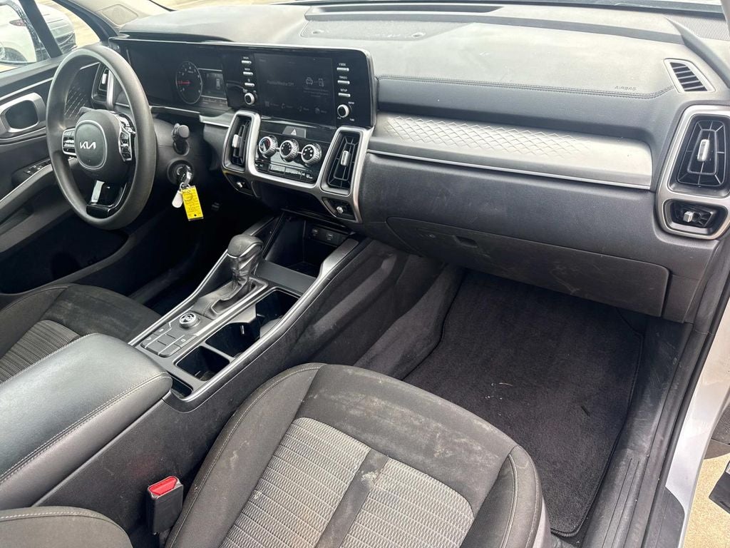 2022 Kia Sorento LX