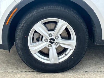 2022 Kia Sorento LX