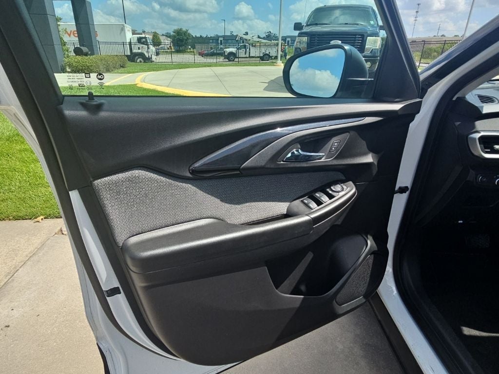 2023 Chevrolet TrailBlazer LS