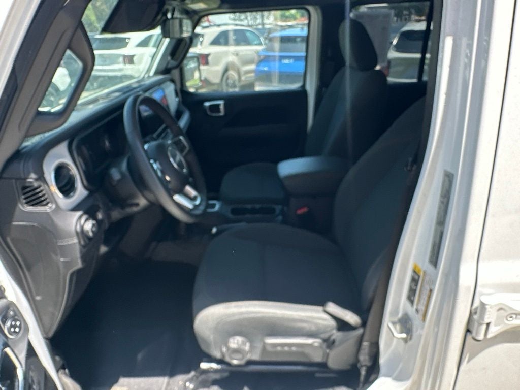 2025 Jeep Wrangler Sahara