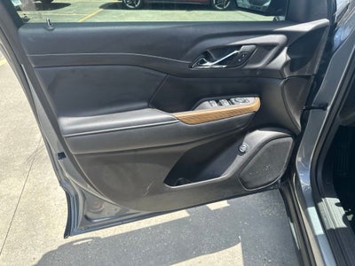 2022 GMC Acadia SLE