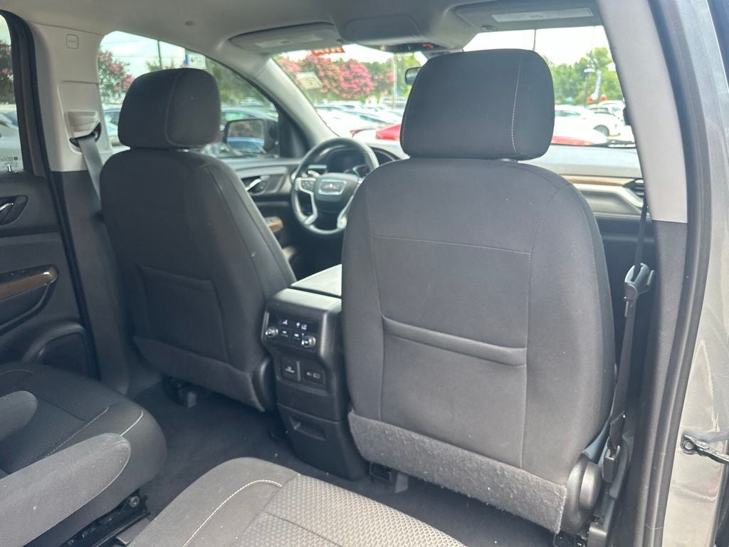 2022 GMC Acadia SLE