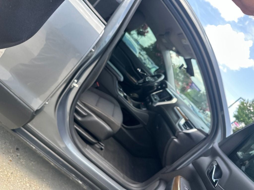 2022 GMC Acadia SLE