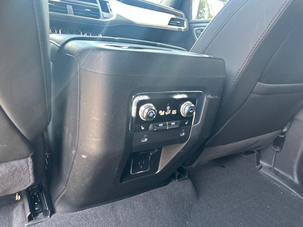 2024 GMC Yukon XL SLT
