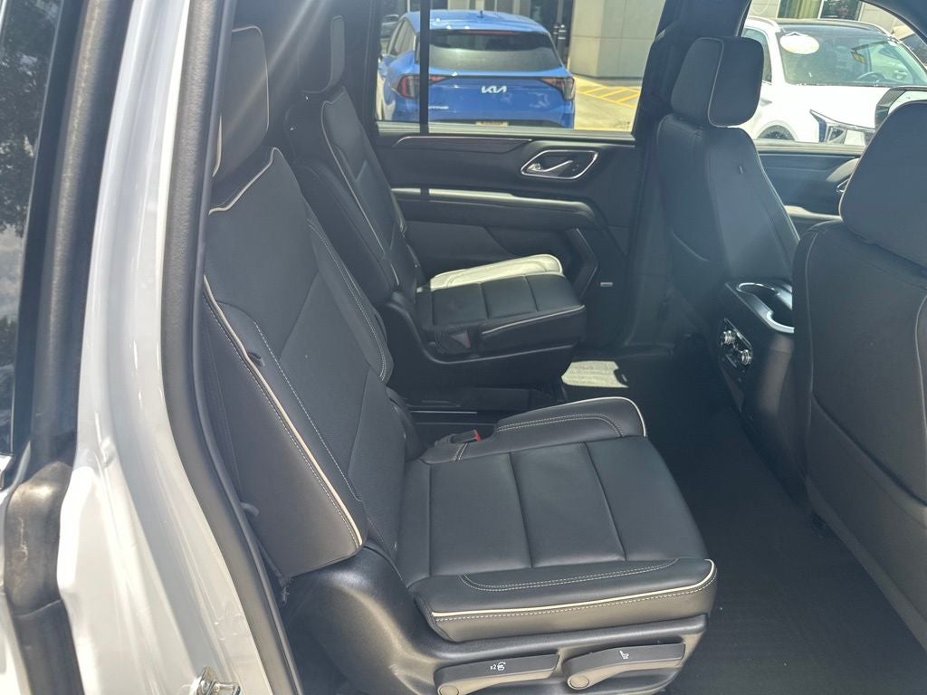 2024 GMC Yukon XL SLT