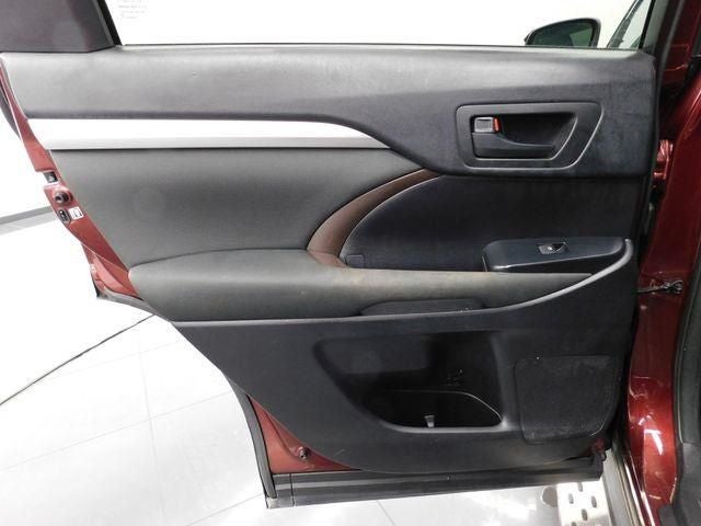 2017 Toyota Highlander LE