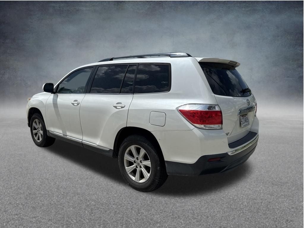 2013 Toyota Highlander SE