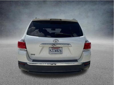 2013 Toyota Highlander SE