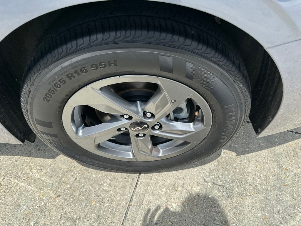 2022 Kia K5 LXS