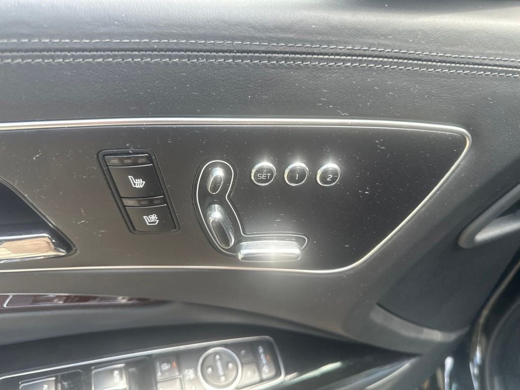 2015 Kia K900 Luxury