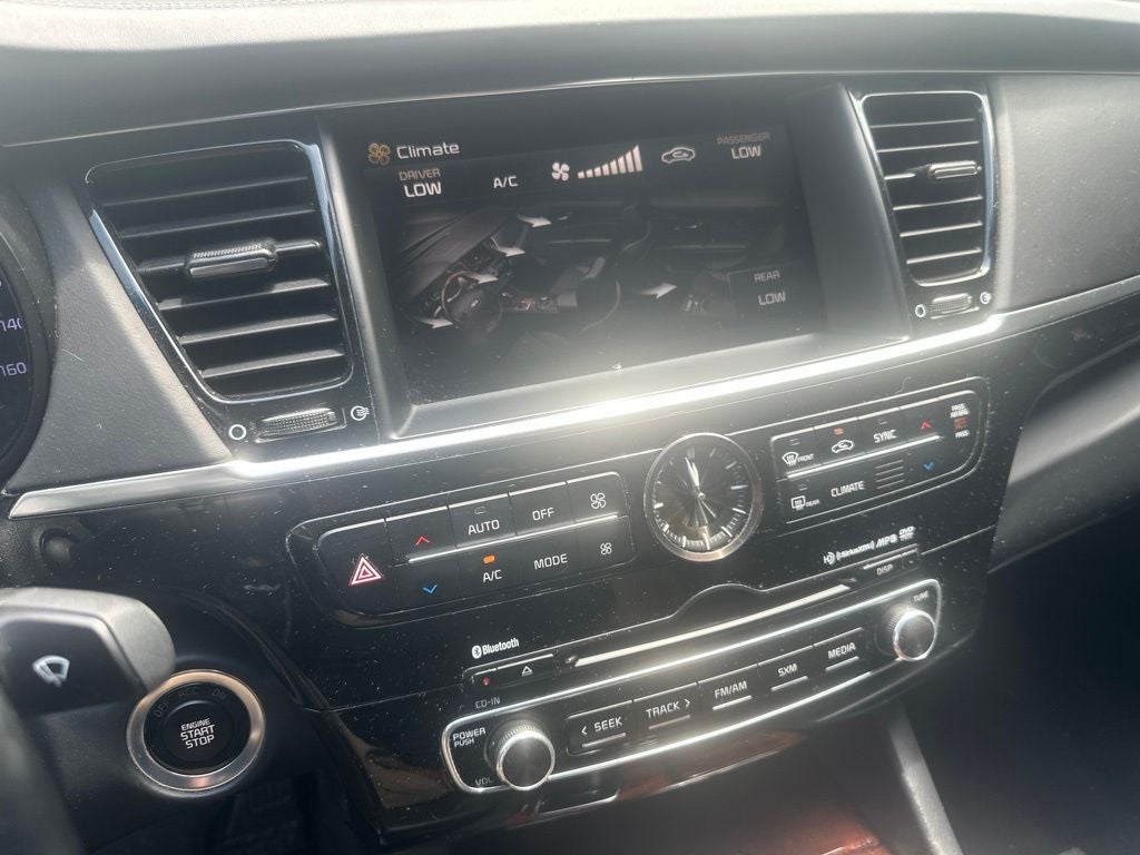 2015 Kia K900 Luxury