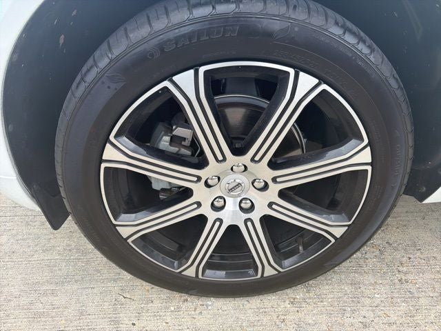 2021 Volvo XC60 T5 Inscription