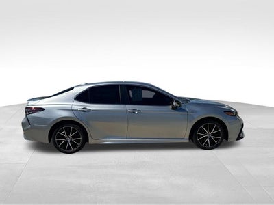 2021 Toyota Camry Hybrid SE
