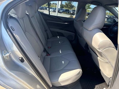 2021 Toyota Camry Hybrid SE