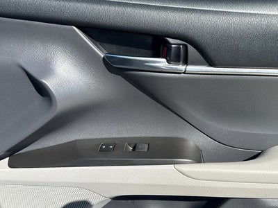 2021 Toyota Camry Hybrid SE