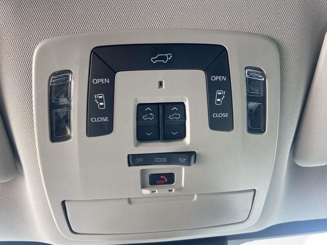 2024 Toyota Sienna Limited 7 Passenger