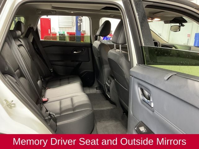 2025 Nissan Rogue SL