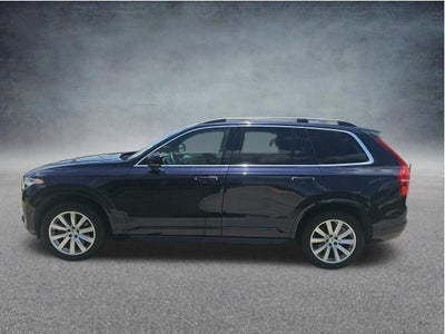 2017 Volvo XC90 T6 Momentum