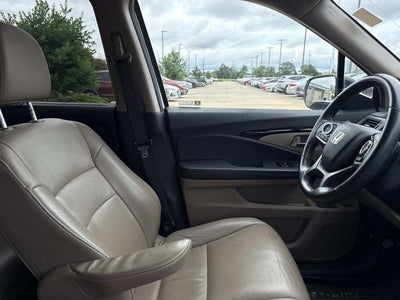 2022 Honda Pilot Touring 7-Passenger
