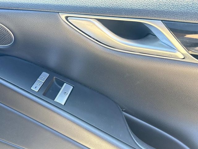 2023 Genesis G80 2.5T