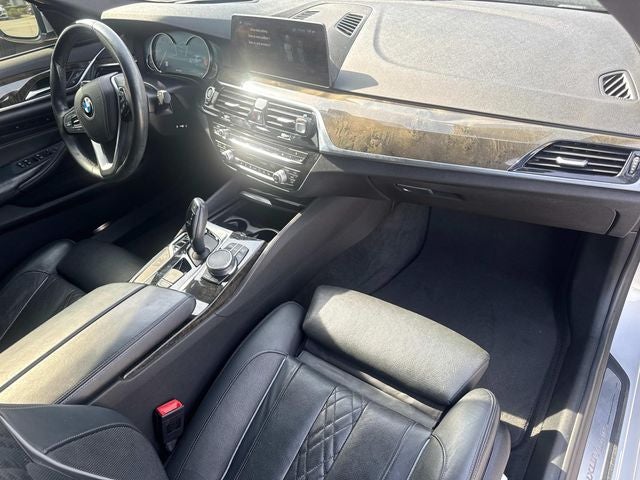 2018 BMW 5 Series 540i