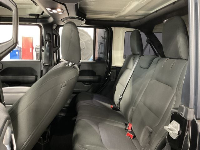 2022 Jeep Wrangler Unlimited Sahara 4x4