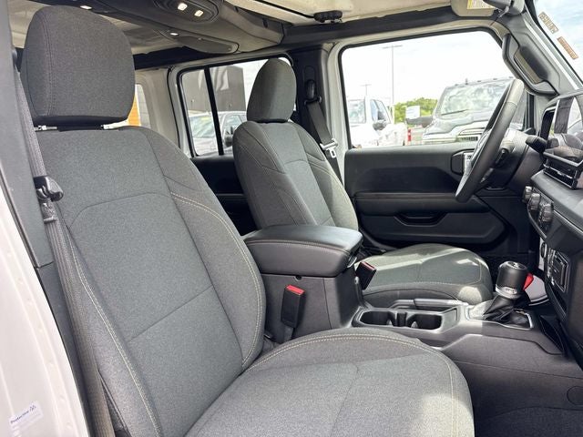 2024 Jeep Wrangler 4-Door Sahara - Photo 14