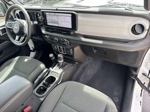 2024 Jeep Wrangler 4-Door Sahara - Photo 18