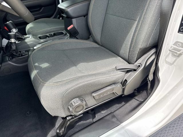 2024 Jeep Wrangler 4-Door Sahara - Photo 22