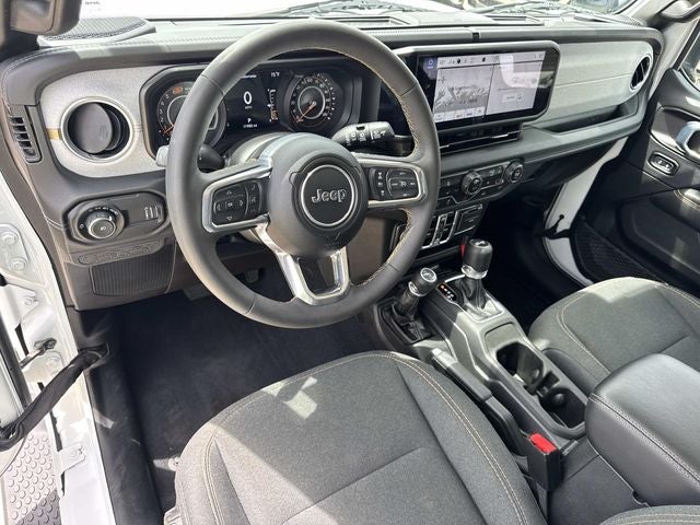 2024 Jeep Wrangler 4-Door Sahara - Photo 24