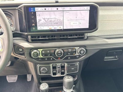 2024 Jeep Wrangler 4-Door Sahara 4x4