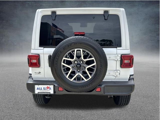 2024 Jeep Wrangler 4-Door Sahara 4x4