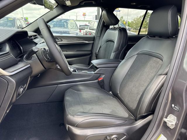 2026 Jeep Grand Cherokee GRAND CHEROKEE LAREDO ALTITUDE 4X2