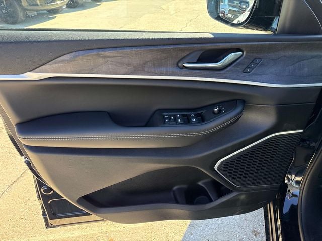 2025 Jeep Grand Cherokee GRAND CHEROKEE LIMITED 4X2