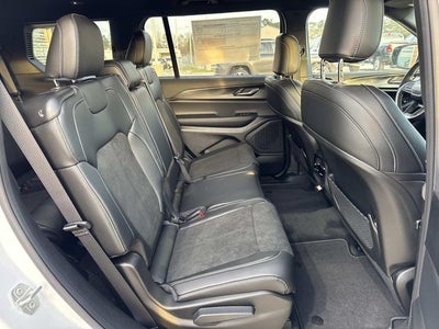 2025 Jeep Grand Cherokee GRAND CHEROKEE L ALTITUDE X 4X2