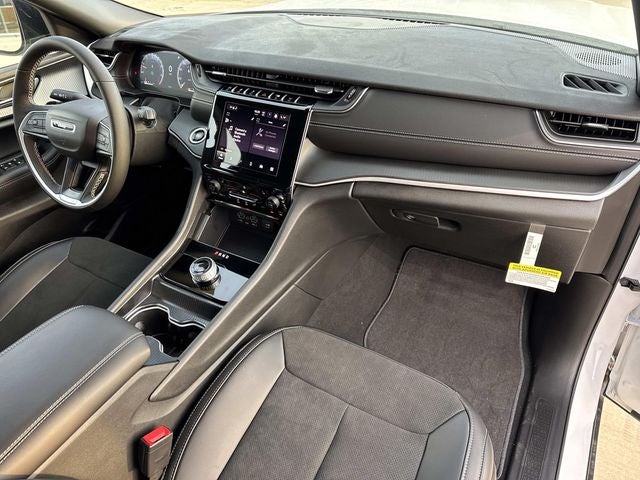 2025 Jeep Grand Cherokee GRAND CHEROKEE L ALTITUDE X 4X2