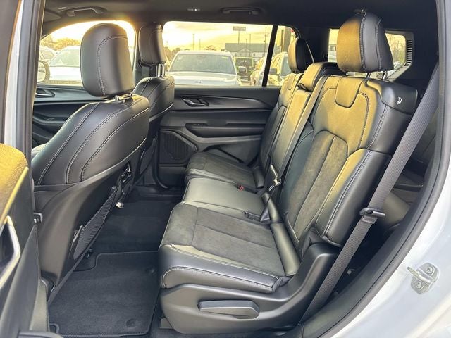 2025 Jeep Grand Cherokee GRAND CHEROKEE L ALTITUDE X 4X2