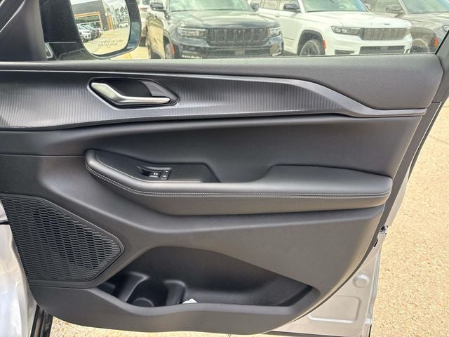 2025 Jeep Grand Cherokee GRAND CHEROKEE L ALTITUDE X 4X2